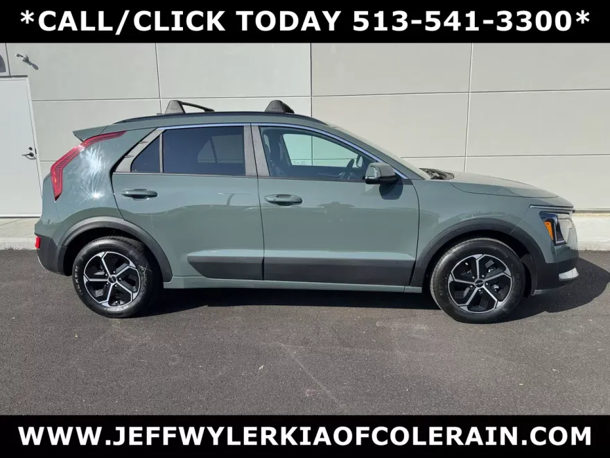 2025 Kia Niro EX photo 1