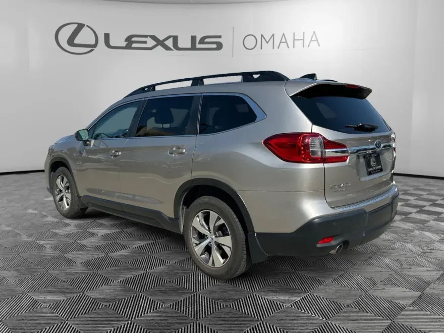 2020 Subaru Ascent Premium photo 1