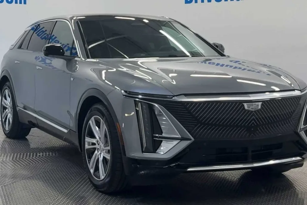 2024 Cadillac Lyriq Tech photo 1