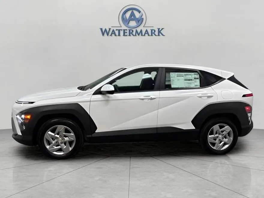2026 Hyundai Kona SE photo 1