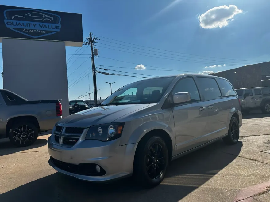2020 Dodge Grand Caravan GT photo 1