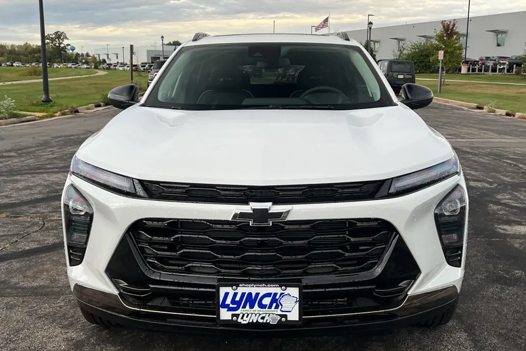 2026 Chevrolet Trax ACTIV photo 1
