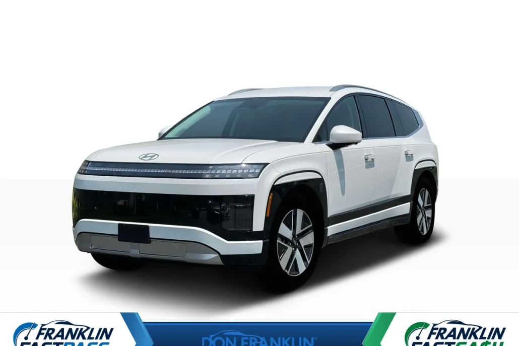 2026 Hyundai Ioniq SEL photo 1