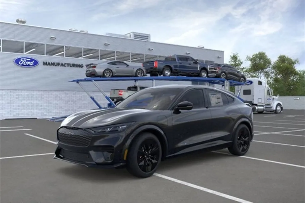 2025 Ford Mustang Mach-E GT photo 1
