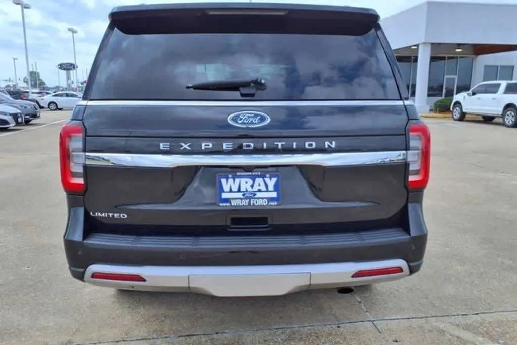 2023 Ford Expedition Limited photo 1