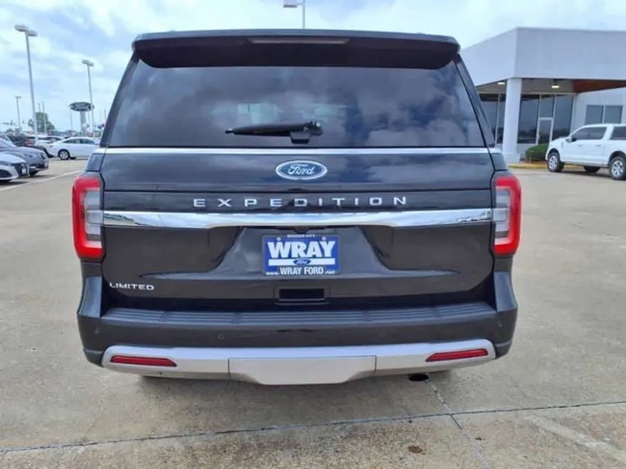 2023 Ford Expedition Limited photo 1