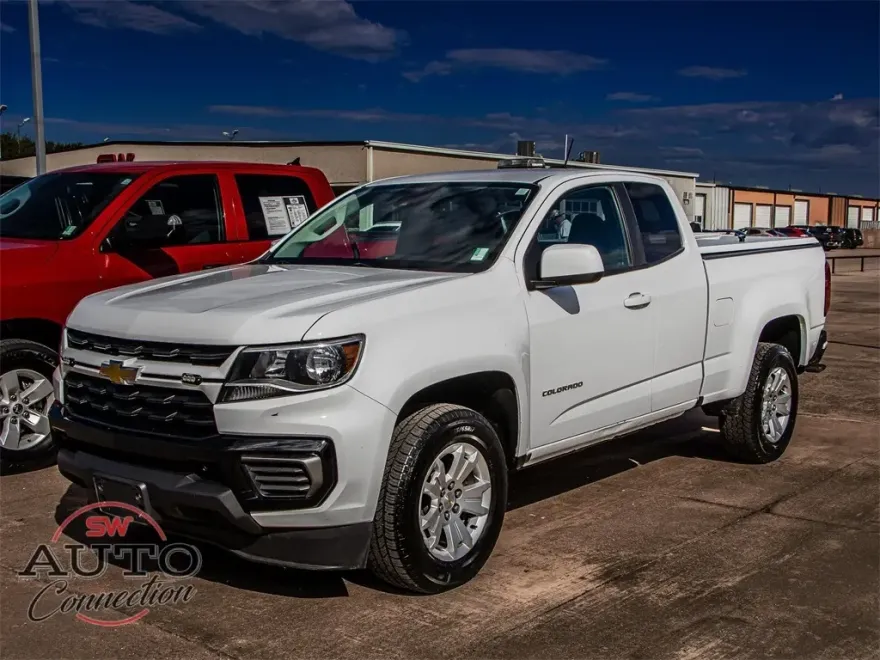 2022 Chevrolet Colorado LT photo 1
