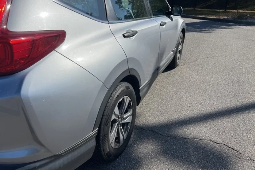 2018 Honda CR-V LX photo 1