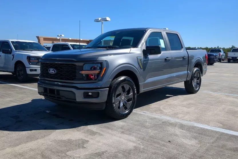 2025 Ford F-150 STX photo 1