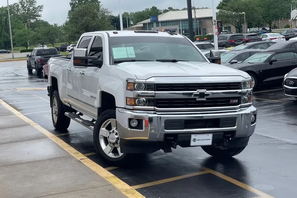 2017 Chevrolet Silverado 2500HD LTZ photo 1