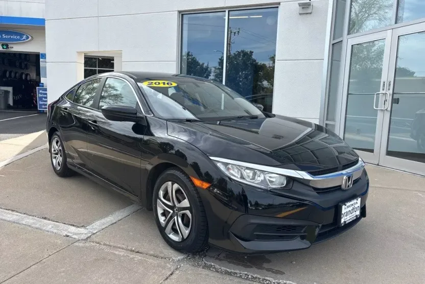 2016 Honda Civic LX photo 1