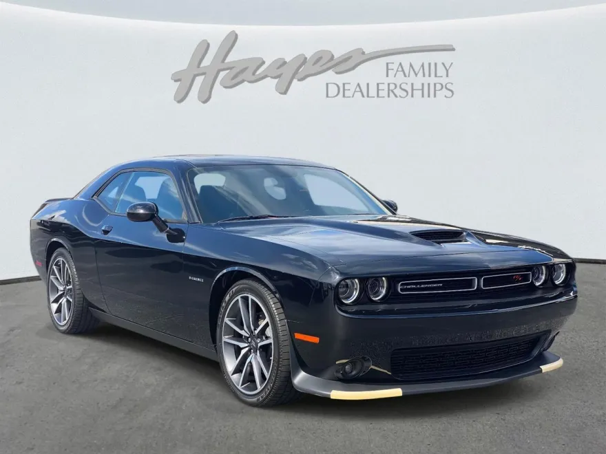 2022 Dodge Challenger R/T photo 1
