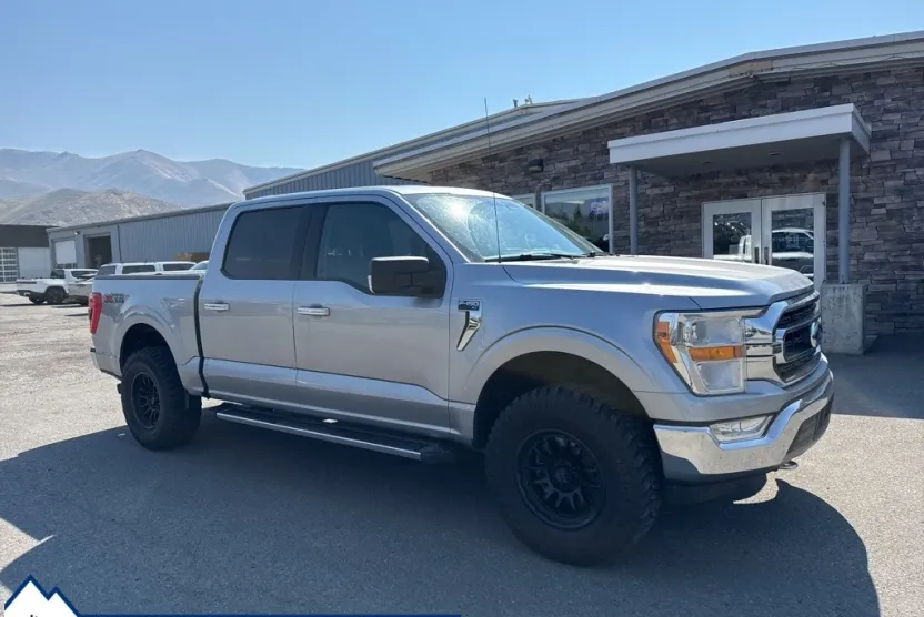 2021 Ford F-150 XLT photo 1
