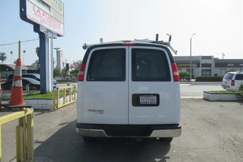 2014 Chevrolet Express 2500 Cargo Van photo 1