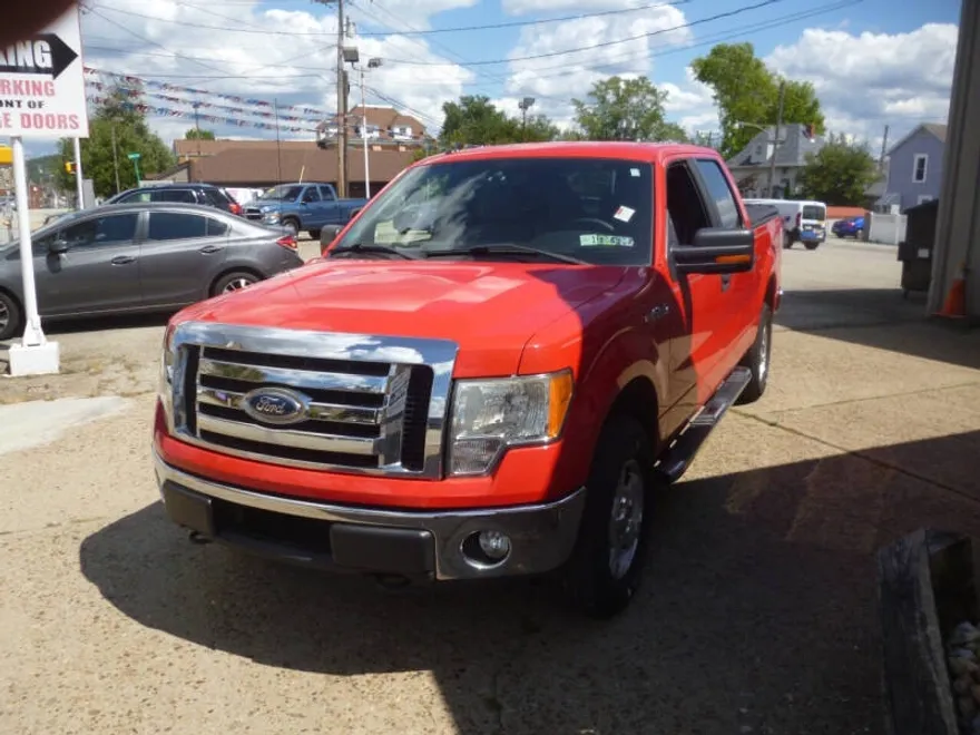 2011 Ford F-150 XLT photo 1