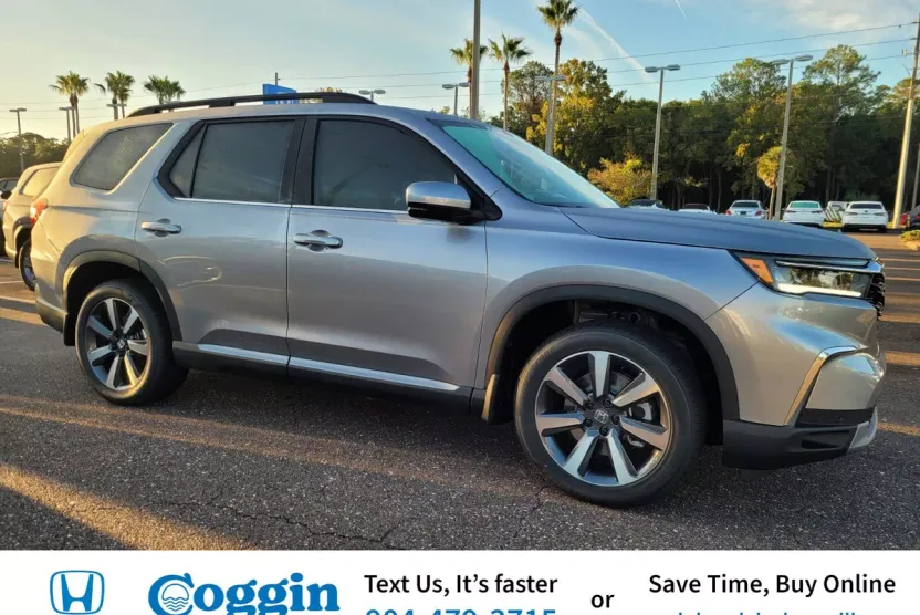 2025 Honda Pilot Touring photo 1