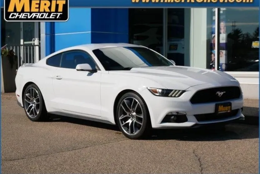 2016 Ford Mustang EcoBoost Premium photo 1