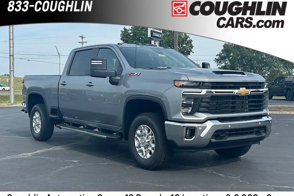 2025 Chevrolet Silverado 3500HD LT photo 1