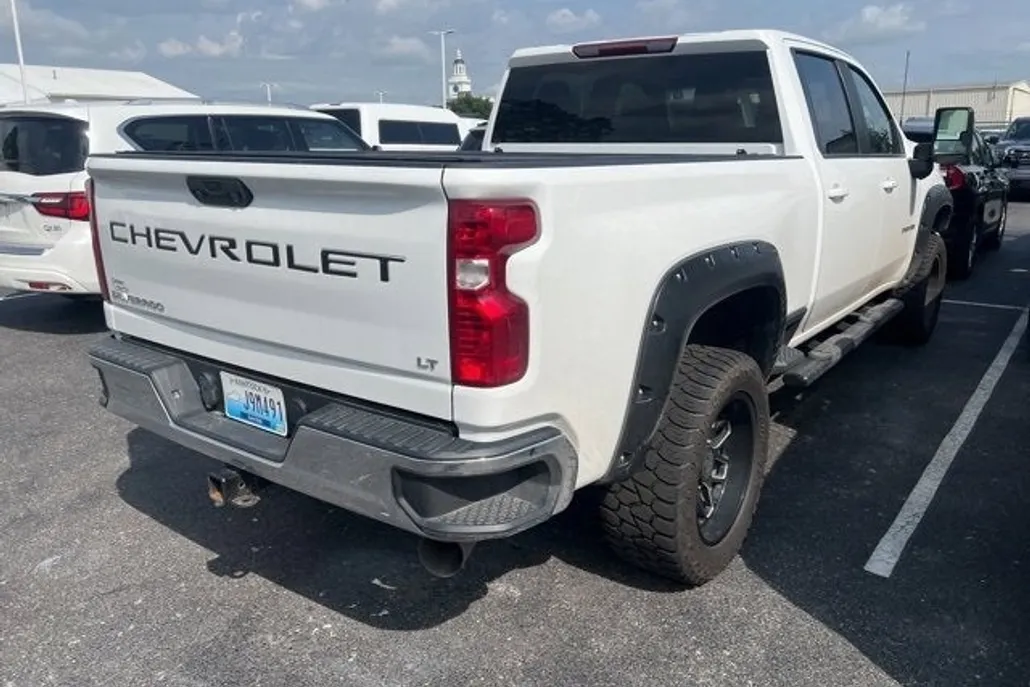2022 Chevrolet Silverado 2500HD LT photo 1