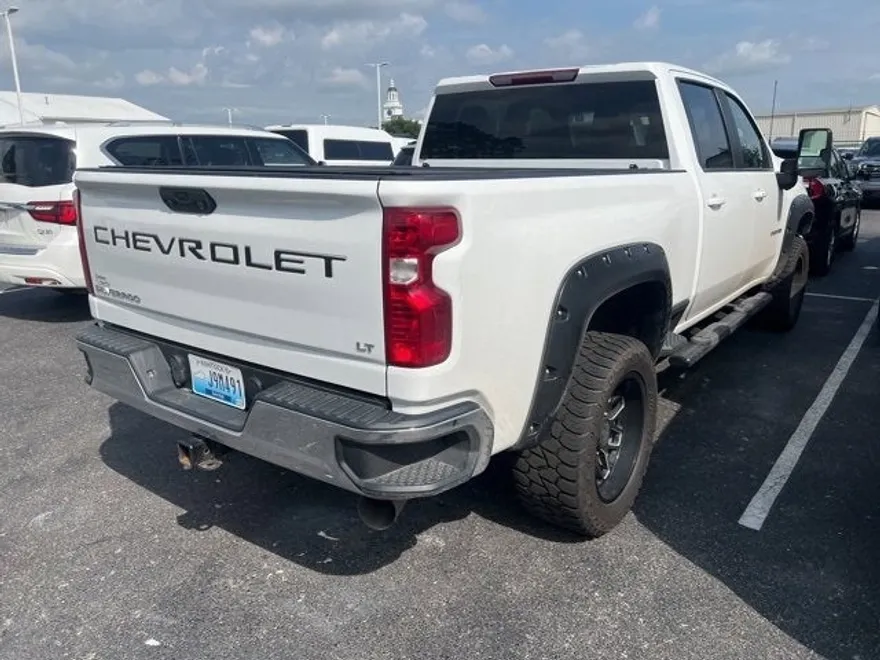 2022 Chevrolet Silverado 2500HD LT photo 1