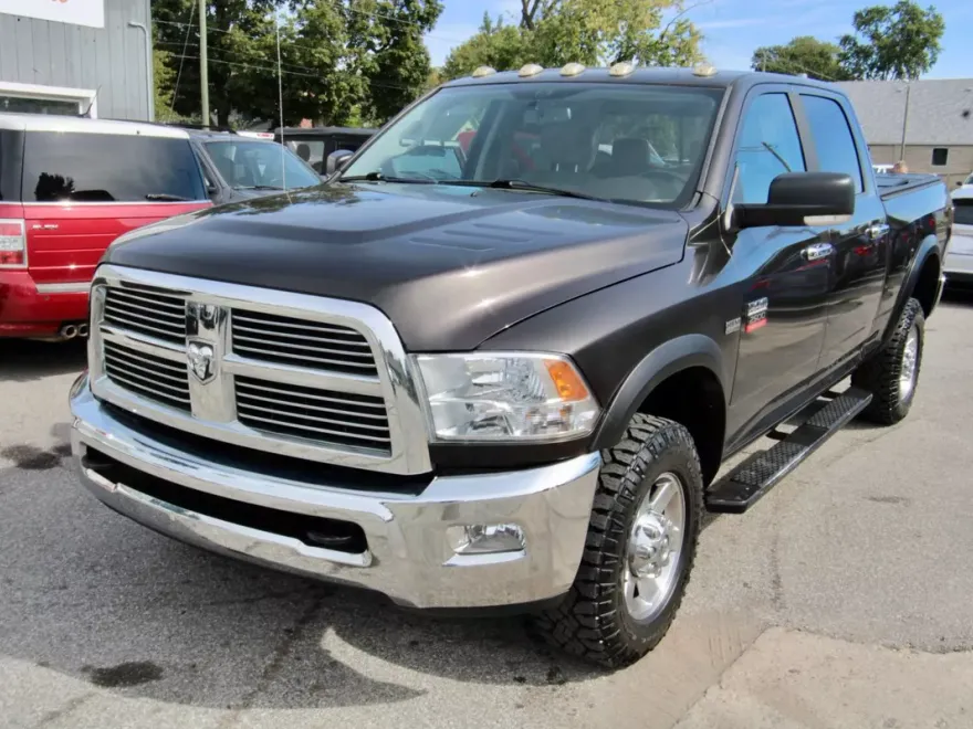 2010 Dodge Ram SLT photo 1