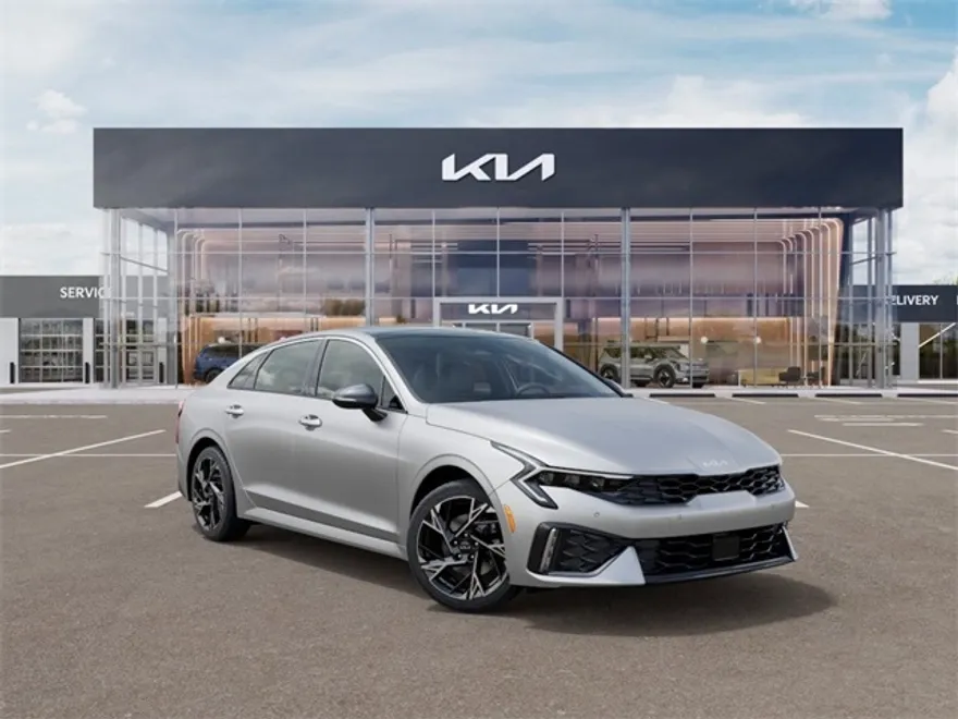 2025 Kia K5 GT-Line photo 1