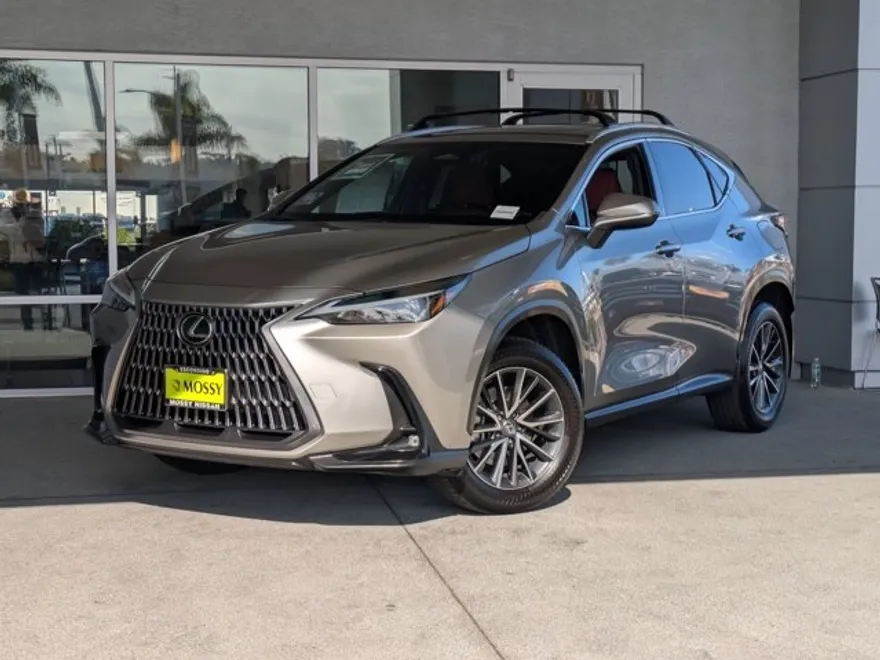 2024 Lexus NX 250 photo 1
