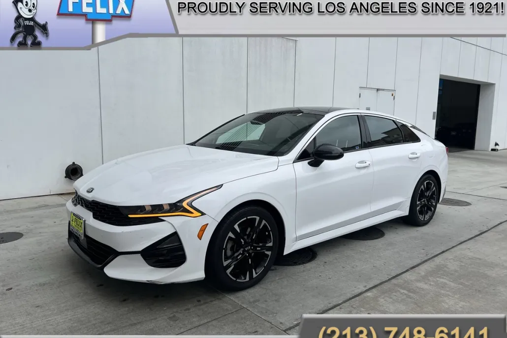 2021 Kia K5 GT-Line photo 1