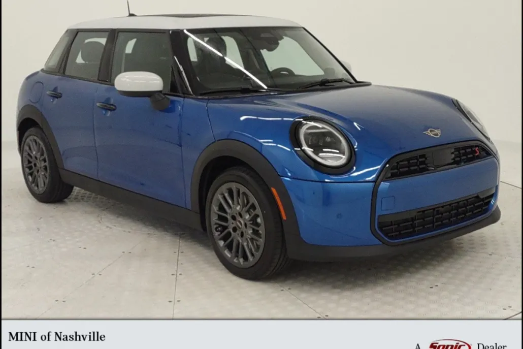 2025 Mini Cooper 4 Door Hardtop Signature photo 1