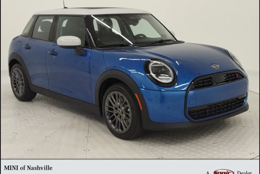 2025 Mini Cooper 4 Door Hardtop Signature photo 1