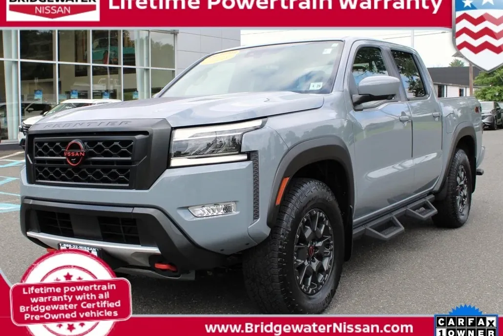 2023 Nissan Frontier PRO-4X photo 1