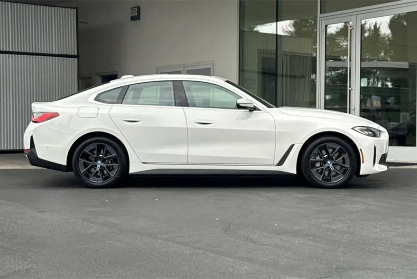 2023 Bmw i4 eDrive40 photo 1