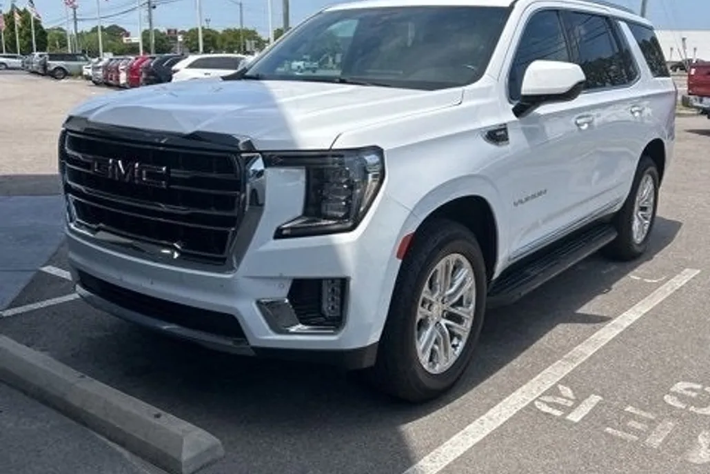2022 Gmc Yukon SLT photo 1
