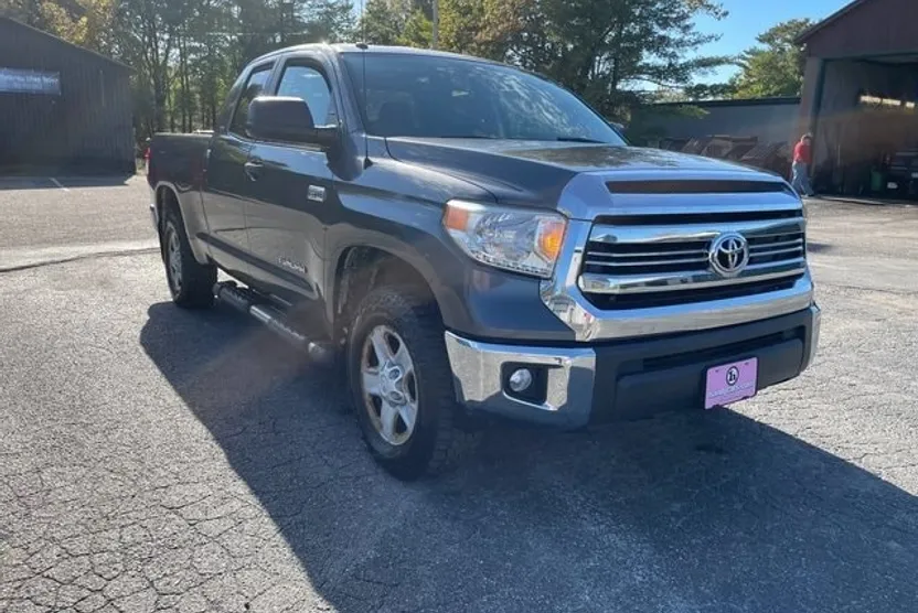 2016 Toyota Tundra TRD Pro photo 1