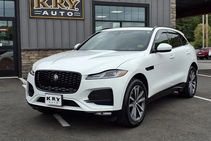 2022 Jaguar F-PACE P250 S photo 1