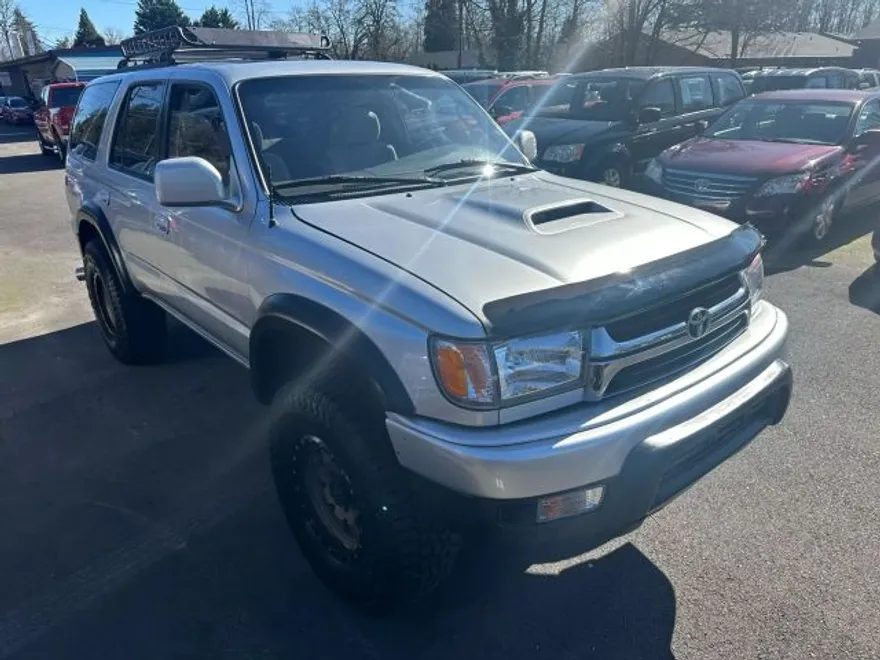 2001 Toyota 4Runner SR5 Sport photo 1