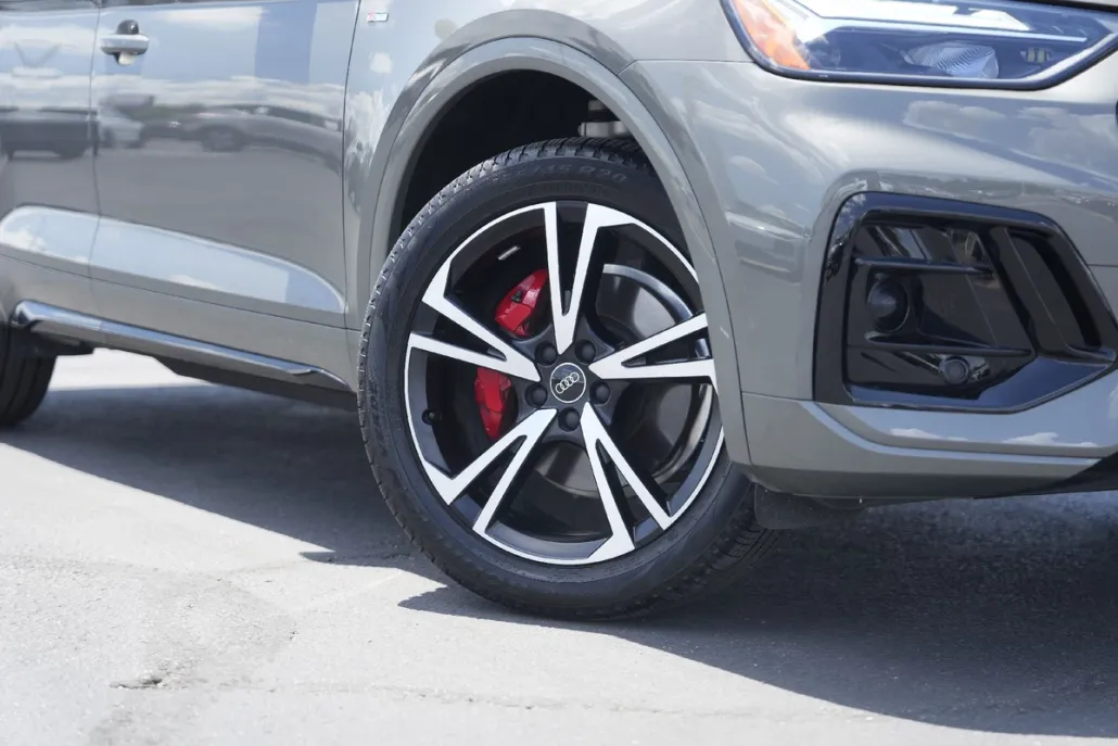 2025 Audi Q5 45 S line Premium Plus photo 1