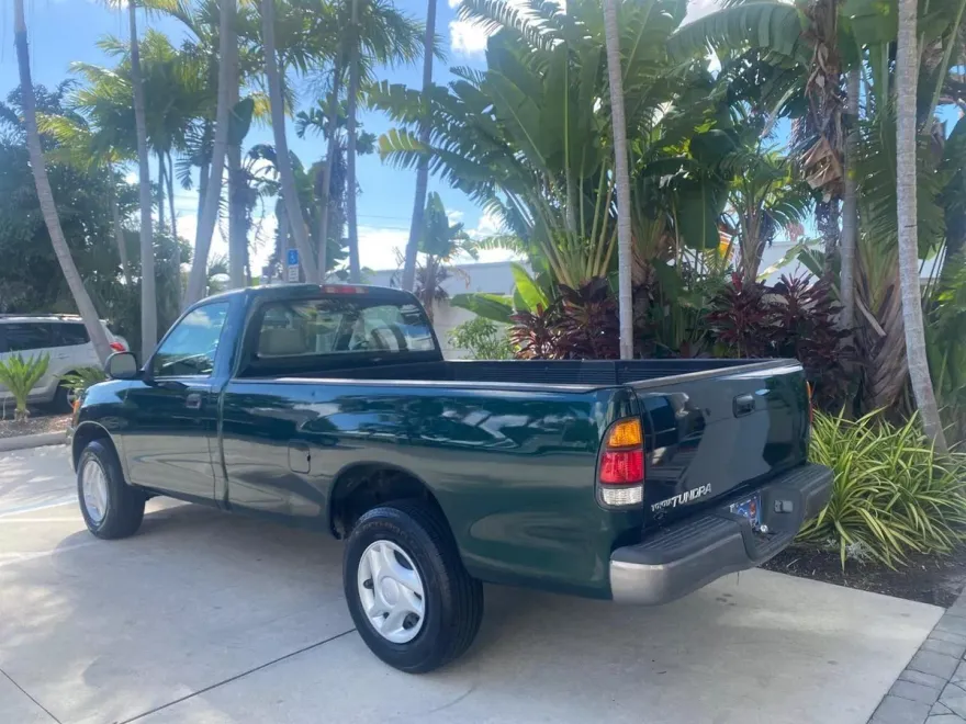 2003 Toyota Tundra Base photo 1
