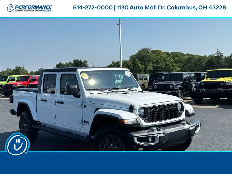 2024 Jeep Gladiator Sport S photo 1