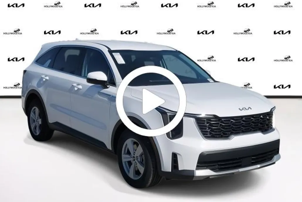 2025 Kia Sorento LX photo 1