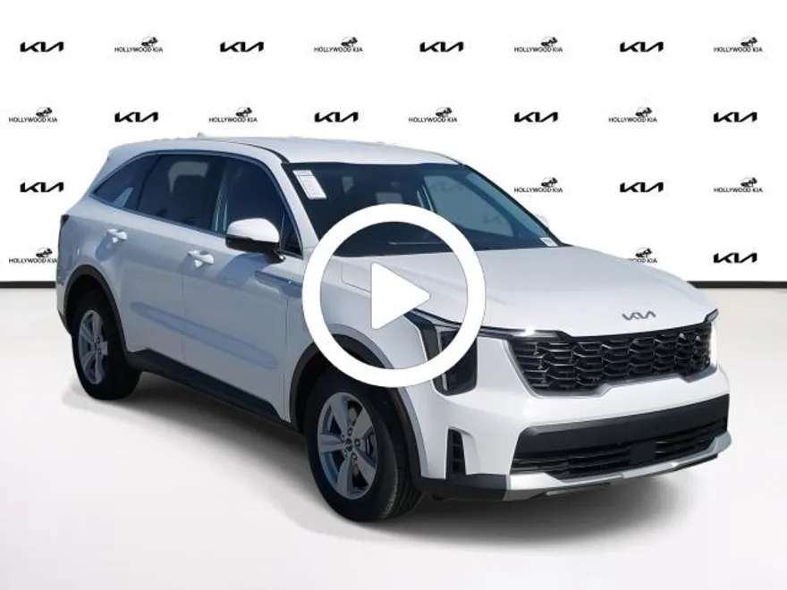 2025 Kia Sorento LX photo 1