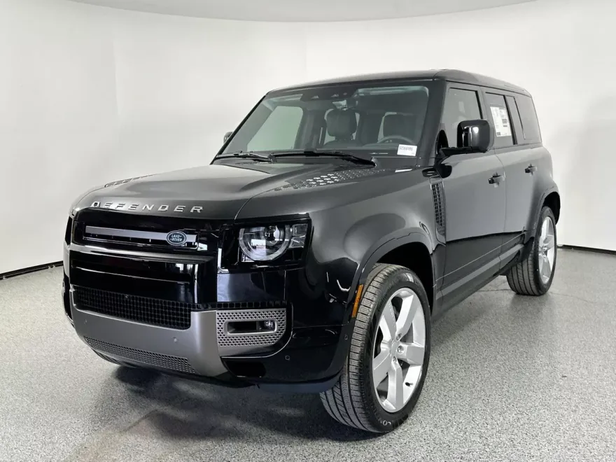 2025 Land Rover Defender 110 X-Dynamic SE photo 1