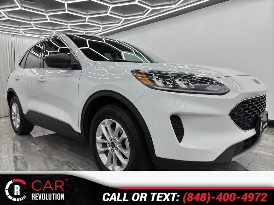 2022 Ford Escape SE photo 1