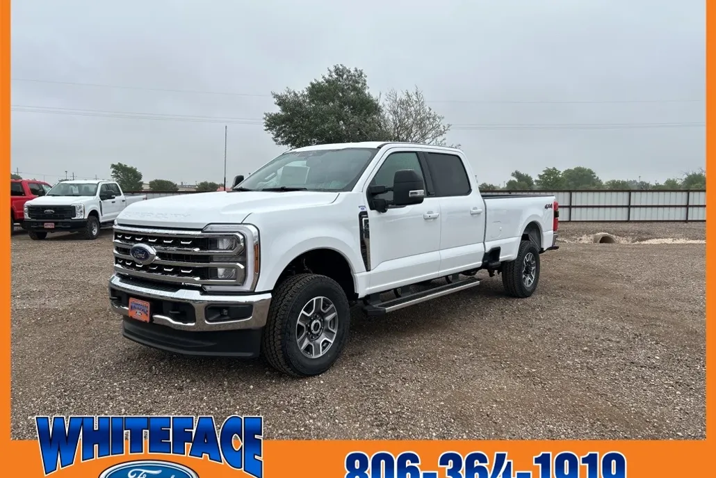 2025 Ford F-350 Lariat photo 1