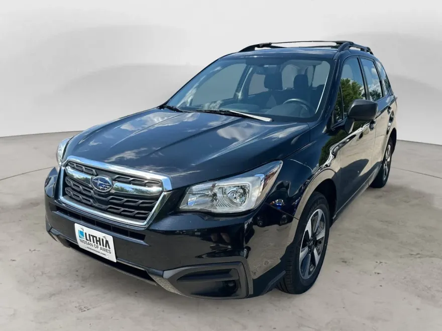 2017 Subaru Forester Base photo 1