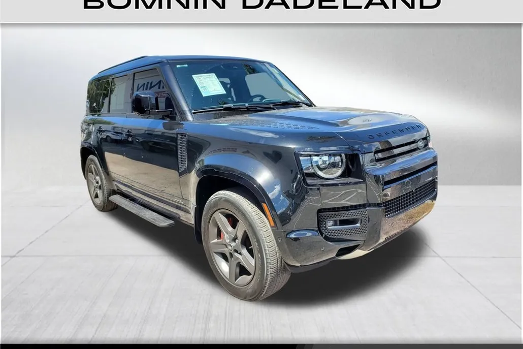2023 Land Rover Defender X photo 1