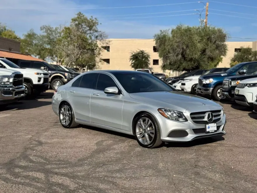 2018 Mercedes Benz C 300 photo 1