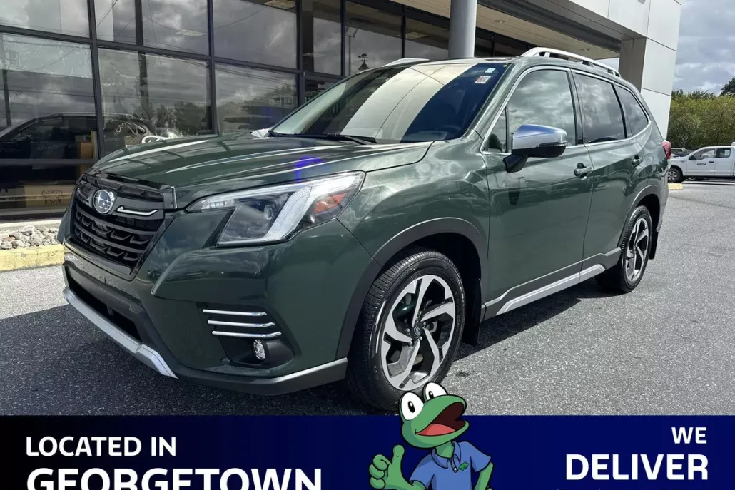 2024 Subaru Forester Touring photo 1