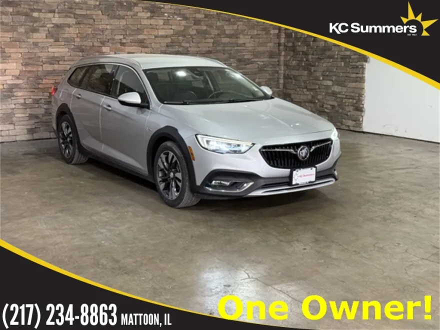 2018 Buick Regal TourX Essence photo 1