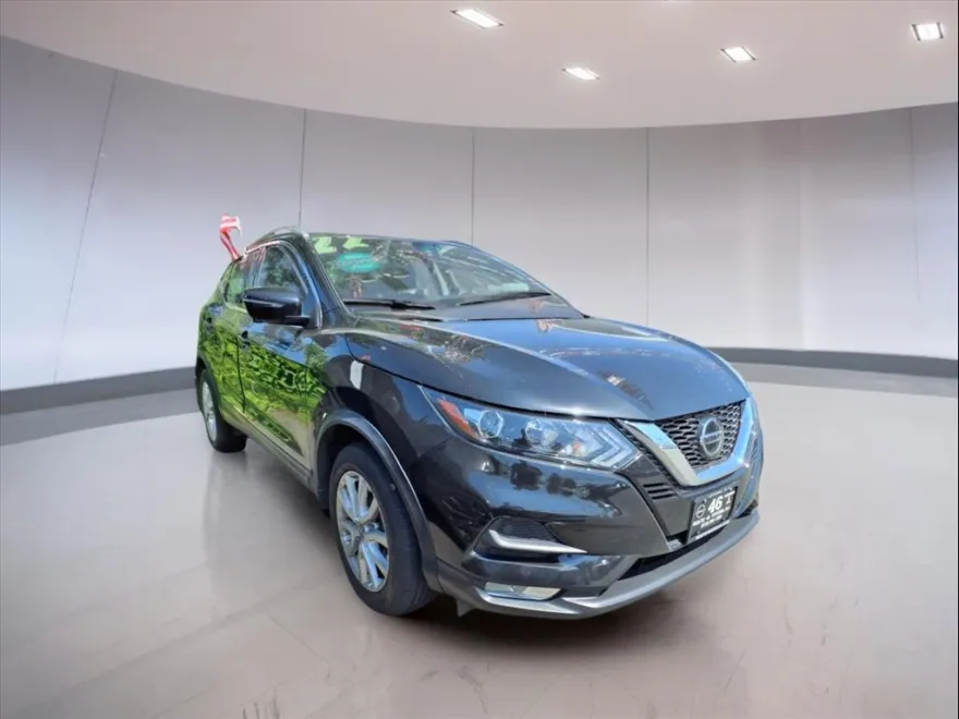 2022 Nissan Rogue Sport SV photo 1